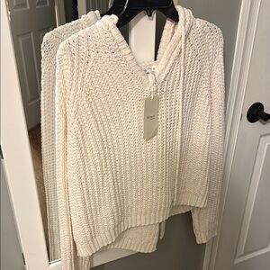 Miracle White V-Neck Sweater with Cable Knit